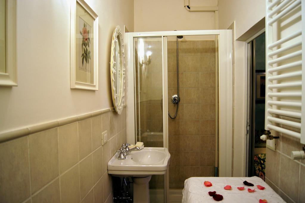 Melarancio Apartments Florence Room photo