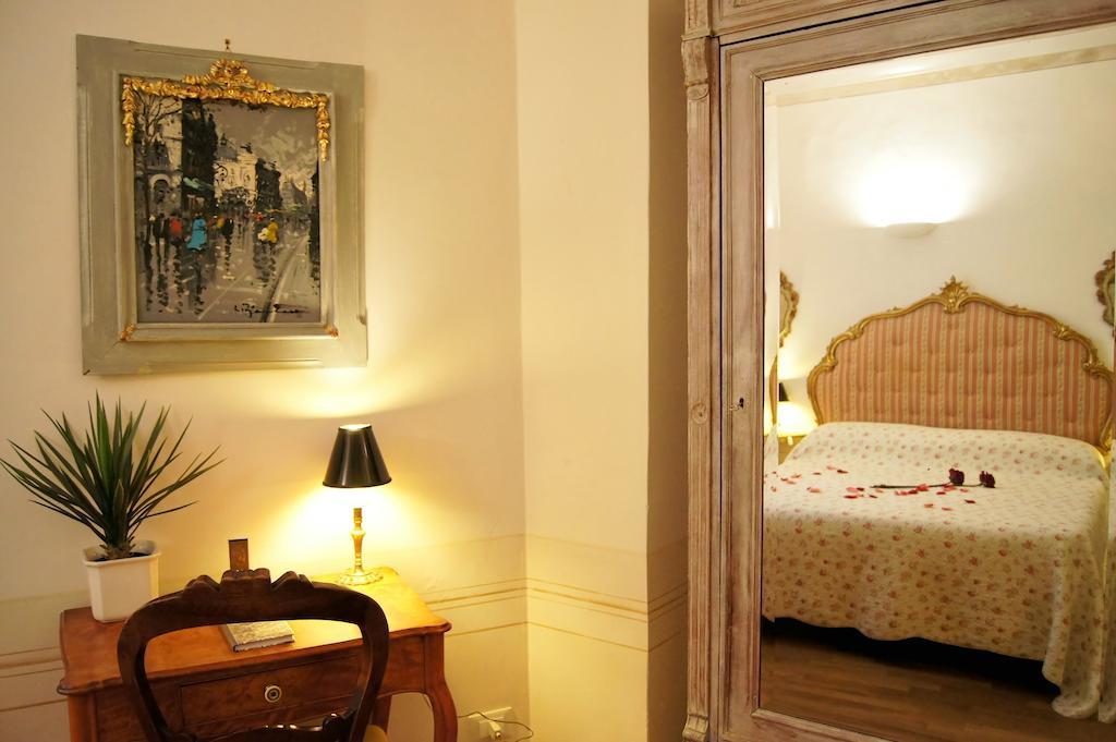 Melarancio Apartments Florence Room photo